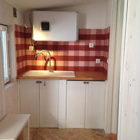 Apartment Delightful Patio Flat Lisbon
