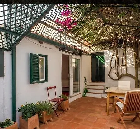 Delightful Patio Flat Apartman *